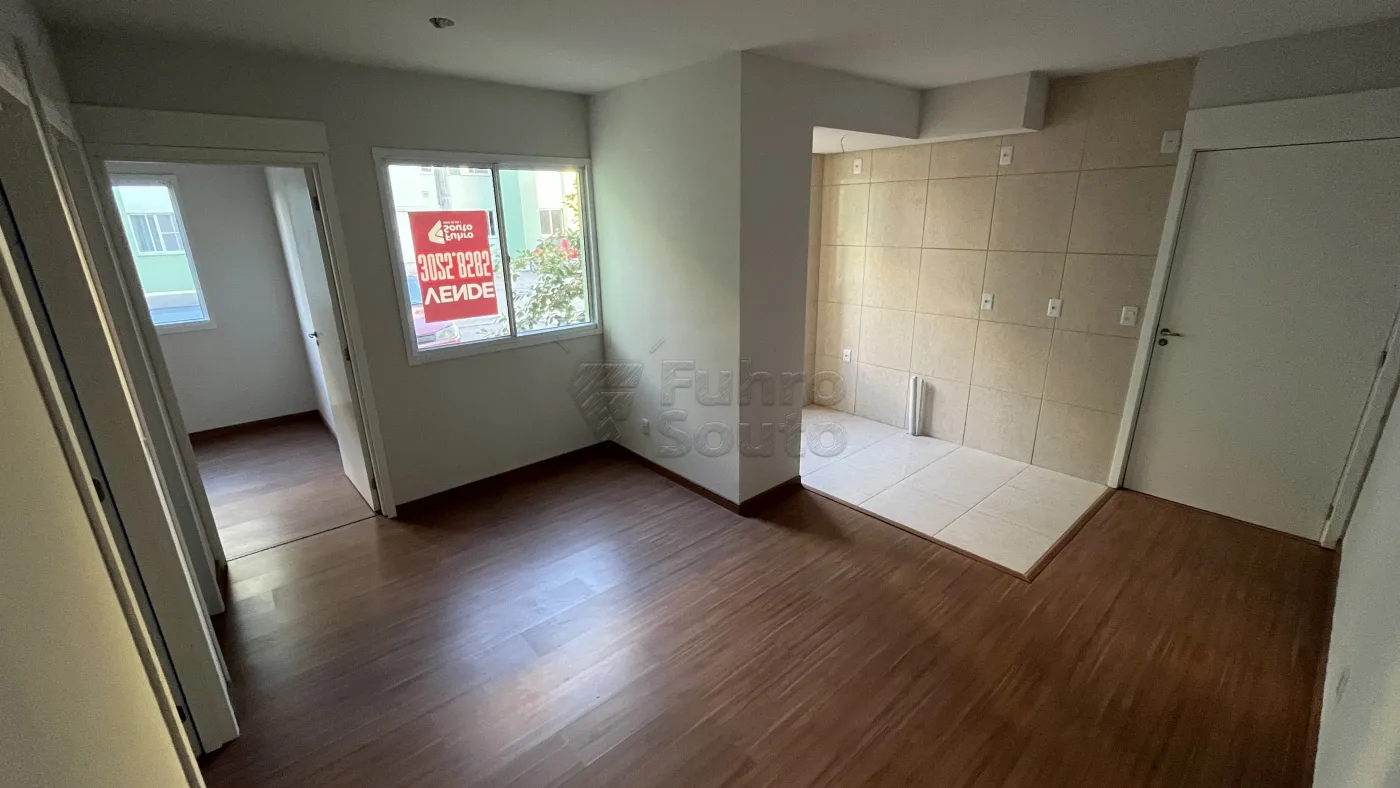 Comprar Apartamento / Padr&atilde;o em Pelotas R$ 154.900,00 - Foto 1
