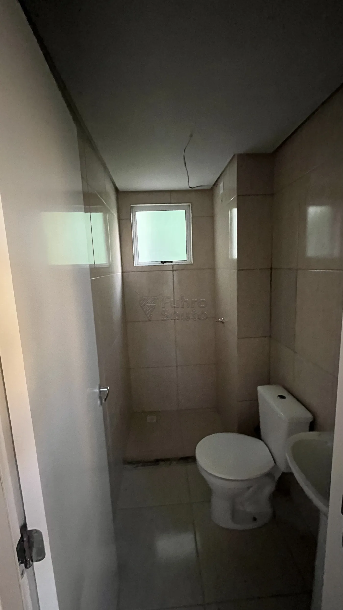Comprar Apartamento / Padr&atilde;o em Pelotas R$ 154.900,00 - Foto 5