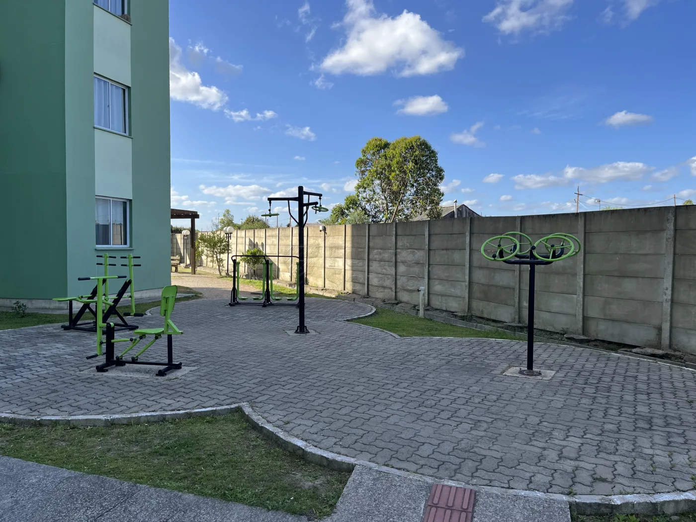 Comprar Apartamento / Padr&atilde;o em Pelotas R$ 154.900,00 - Foto 8