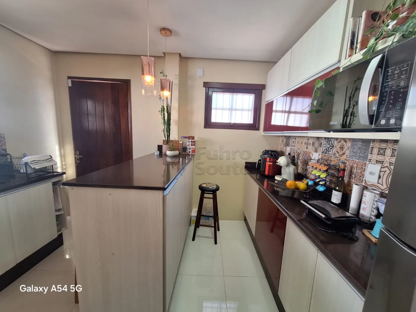 Comprar Casa / Padr&atilde;o em Pelotas R$ 1.100.000,00 - Foto 5