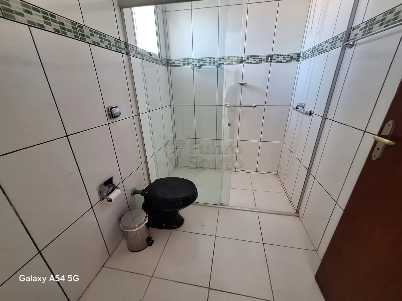 Comprar Casa / Padr&atilde;o em Pelotas R$ 1.100.000,00 - Foto 16