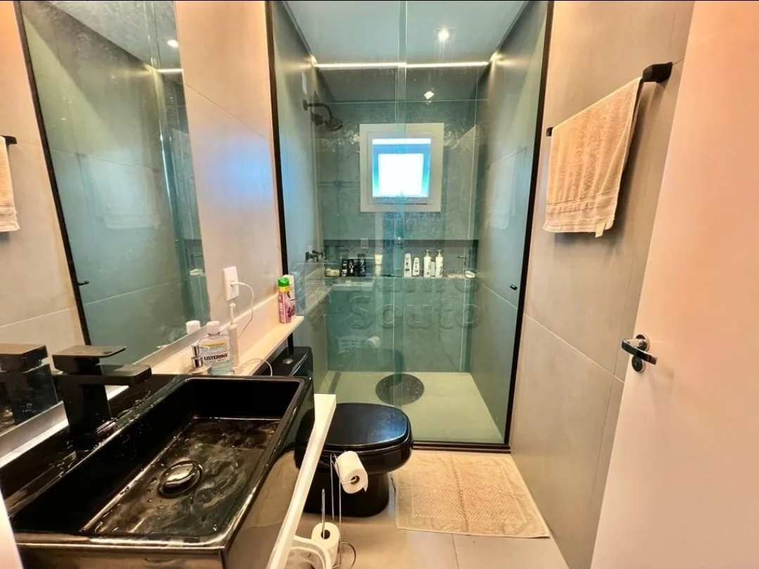 Comprar Casa / Padr&atilde;o em Pelotas R$ 1.060.000,00 - Foto 7