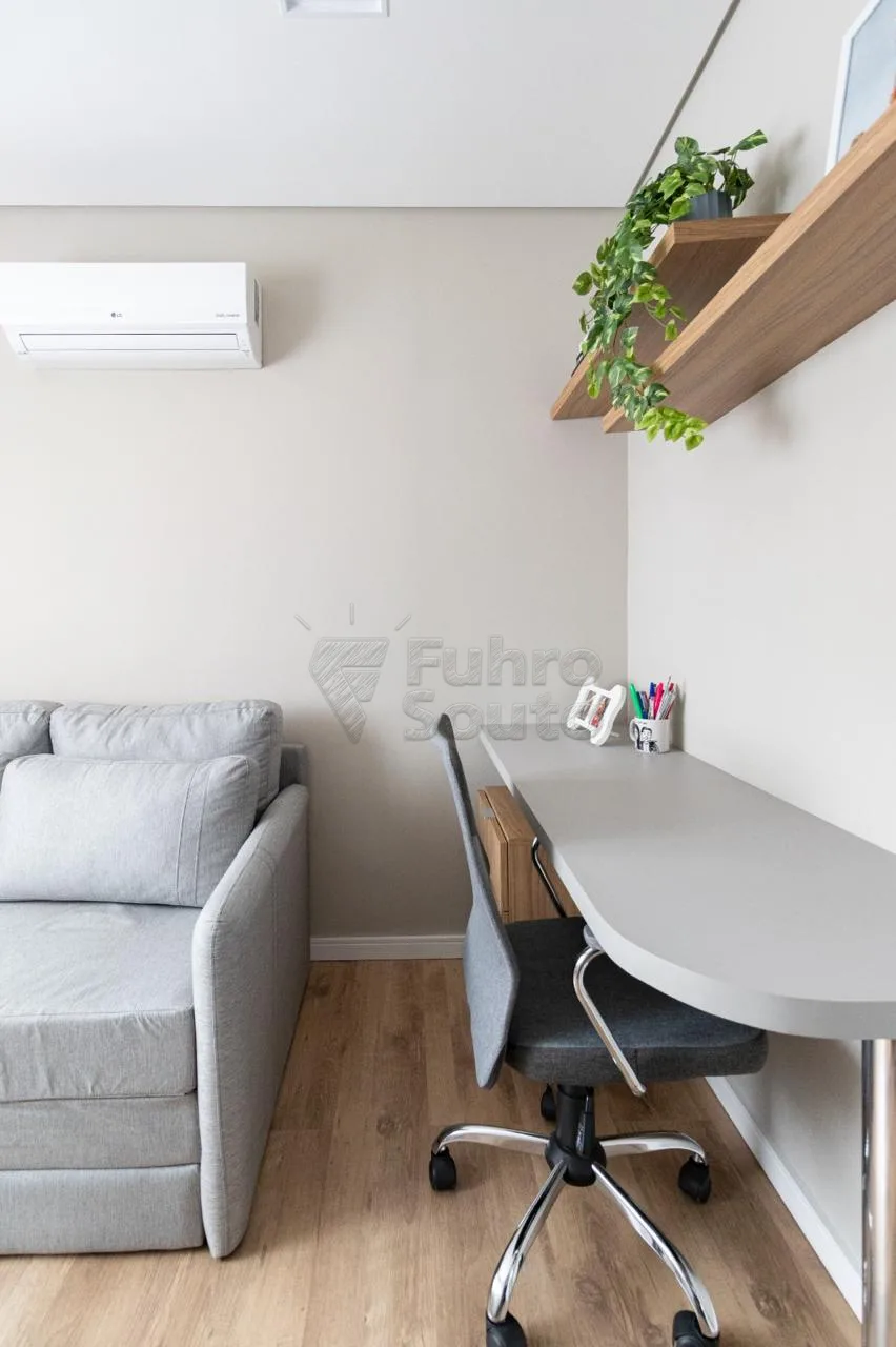 Comprar Apartamento / Padr&atilde;o em Pelotas R$ 870.000,00 - Foto 3