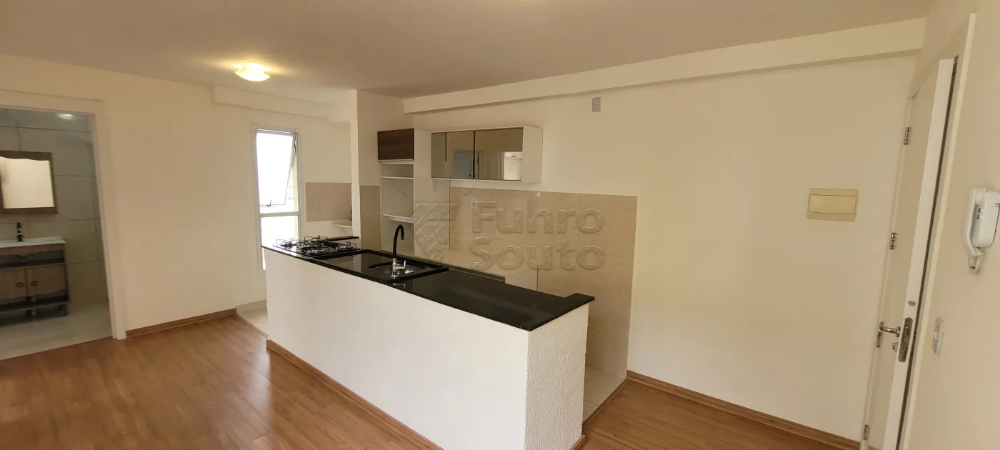 Comprar Apartamento / Padr&atilde;o em Pelotas R$ 169.000,00 - Foto 1