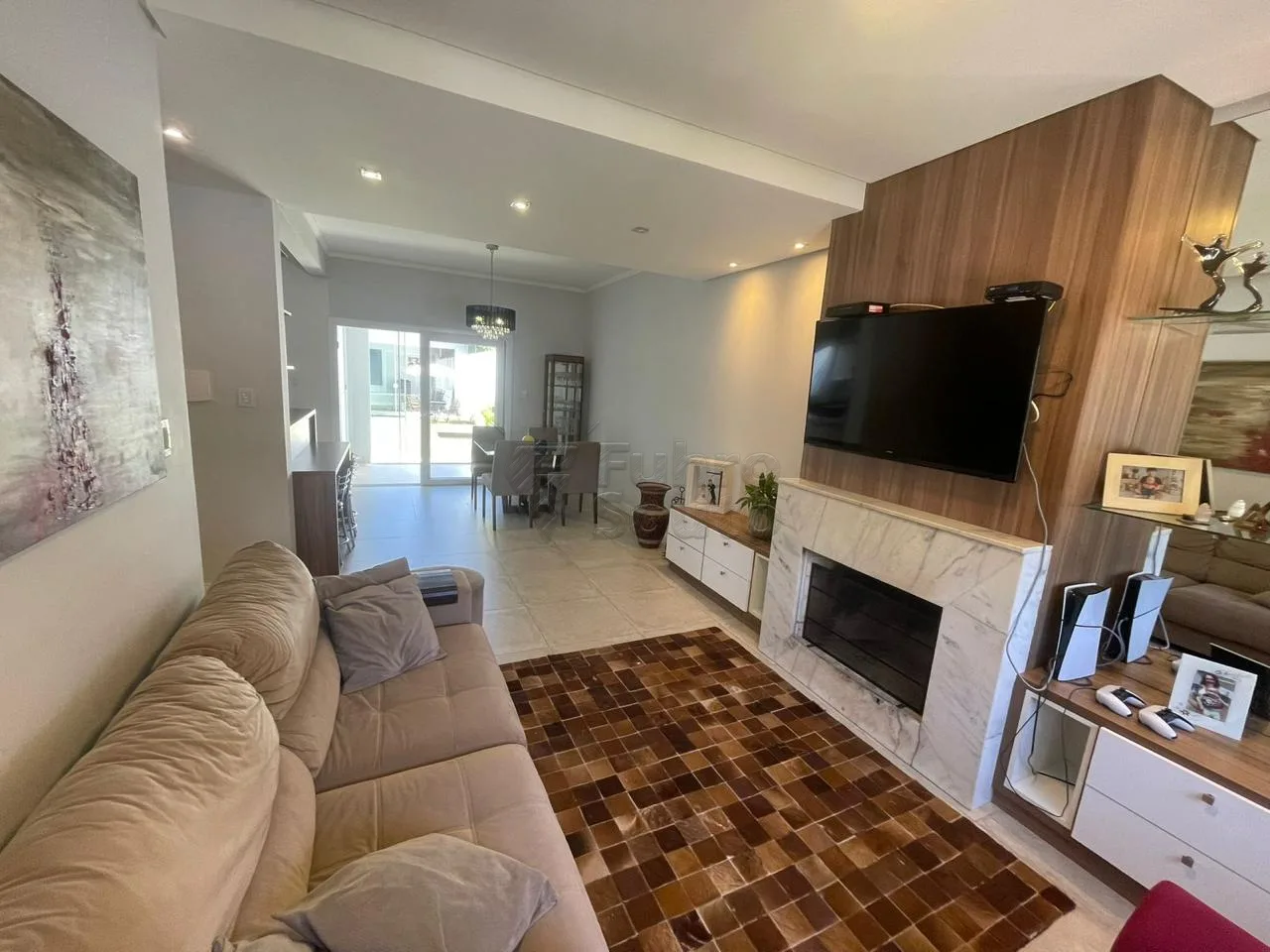 Comprar Casa / Padr&atilde;o em Pelotas R$ 980.000,00 - Foto 2