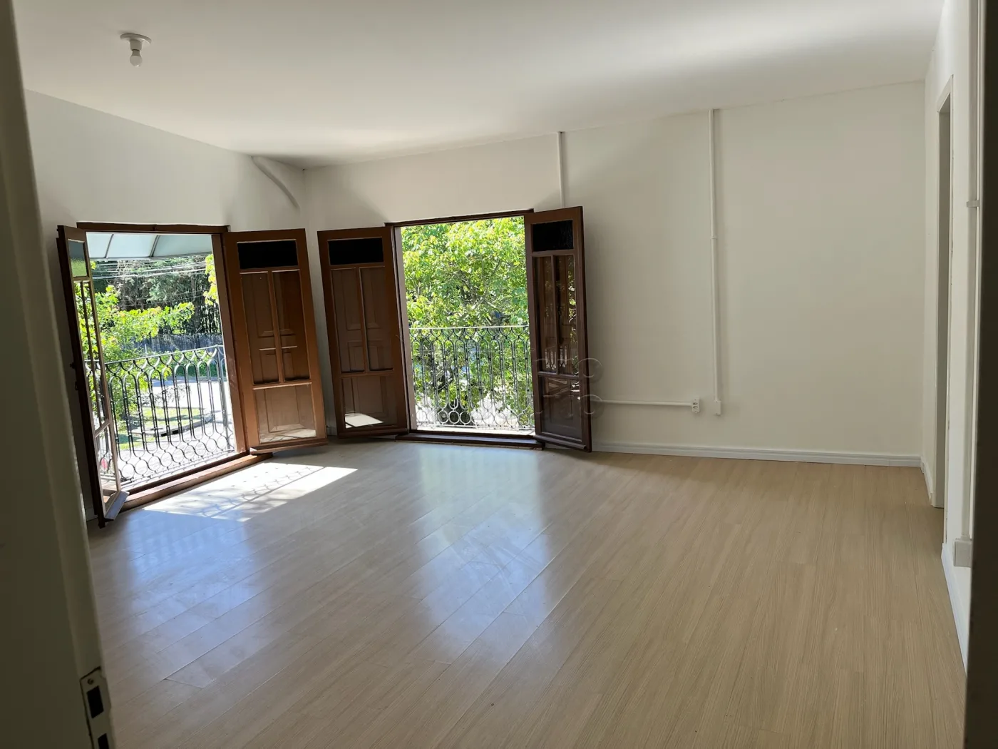 Comprar Casa / Padr&atilde;o em Pelotas R$ 1.600.000,00 - Foto 2