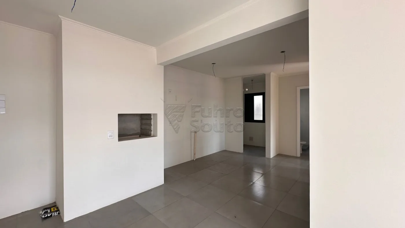 Comprar Apartamento / Padr&atilde;o em Pelotas R$ 289.000,00 - Foto 3