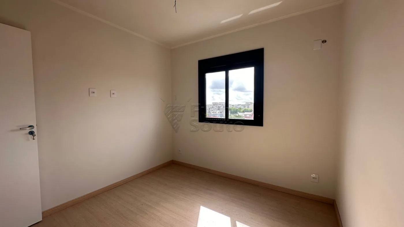 Comprar Apartamento / Padr&atilde;o em Pelotas R$ 289.000,00 - Foto 5