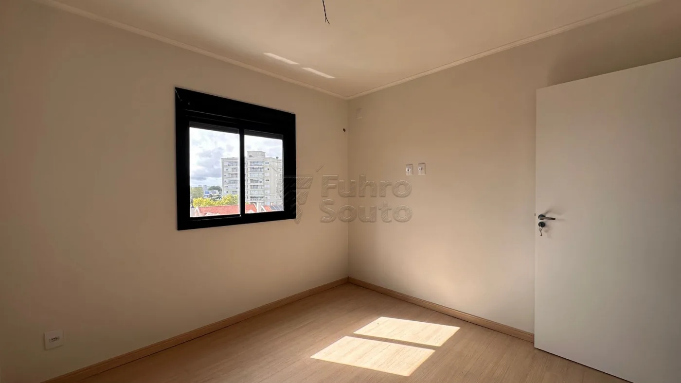 Comprar Apartamento / Padr&atilde;o em Pelotas R$ 289.000,00 - Foto 7