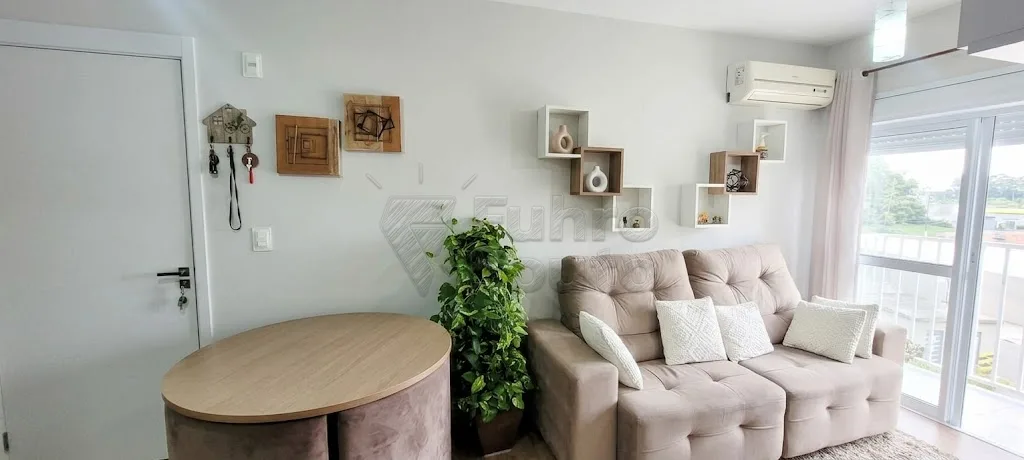 Comprar Apartamento / Padr&atilde;o em Pelotas R$ 277.000,00 - Foto 2