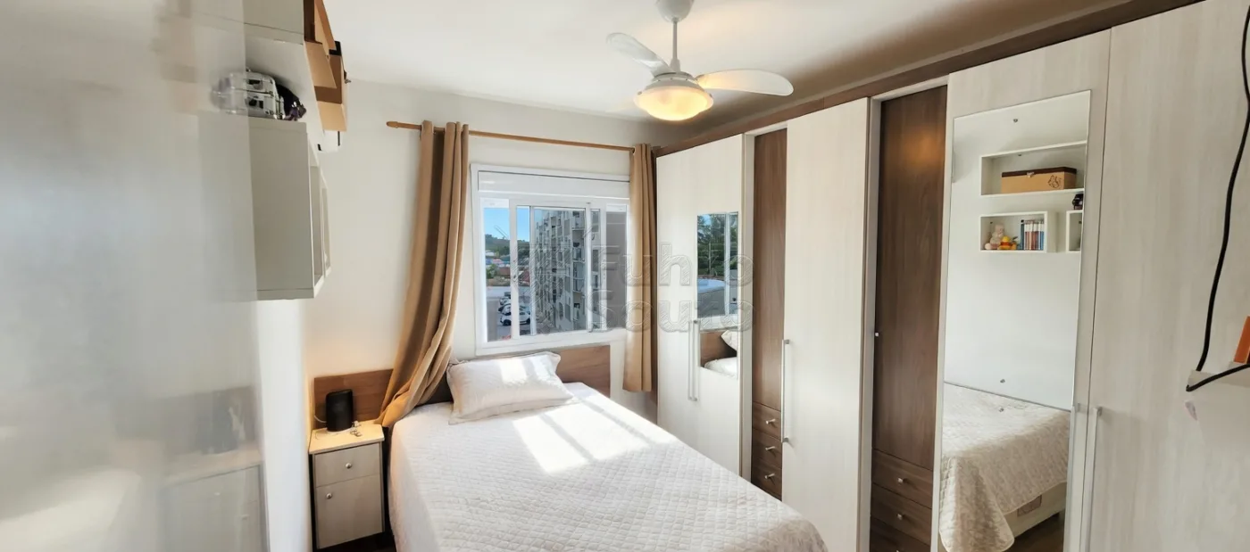 Comprar Apartamento / Padr&atilde;o em Pelotas R$ 277.000,00 - Foto 5