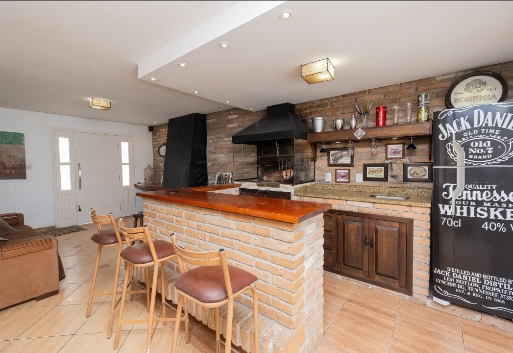 Comprar Casa / Padr&atilde;o em Pelotas R$ 695.000,00 - Foto 7