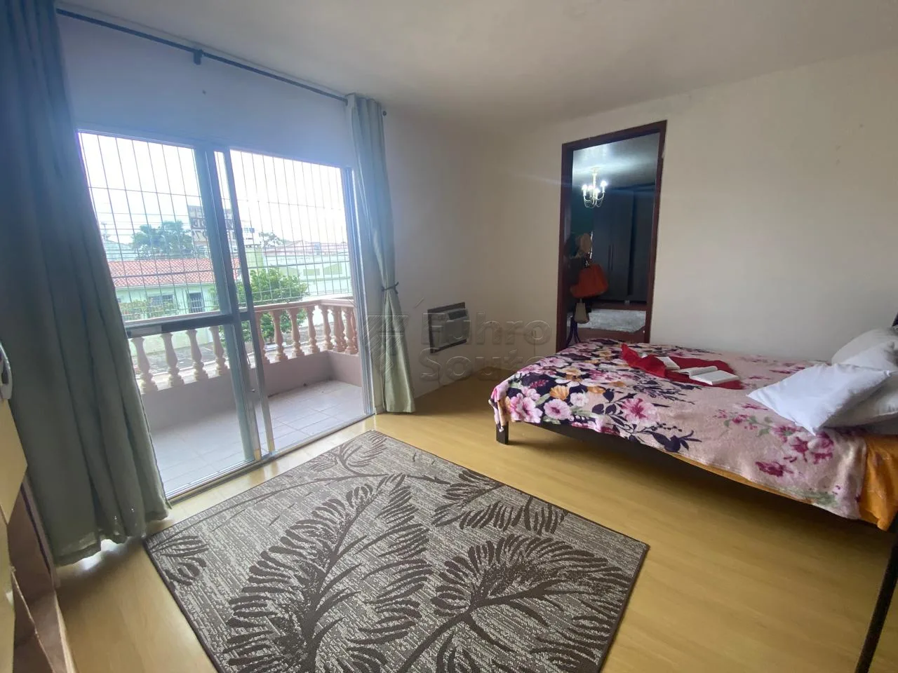 Comprar Casa / Padr&atilde;o em Pelotas R$ 790.000,00 - Foto 6