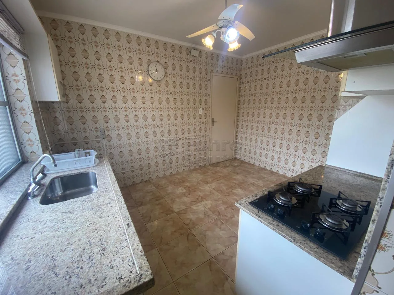 Comprar Casa / Padr&atilde;o em Pelotas R$ 790.000,00 - Foto 5