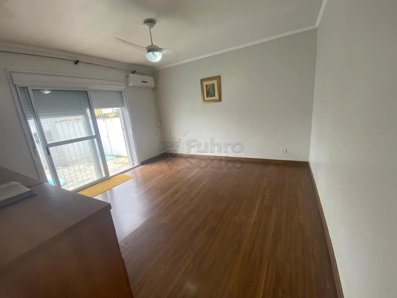 Comprar Casa / Padr&atilde;o em Pelotas R$ 790.000,00 - Foto 9
