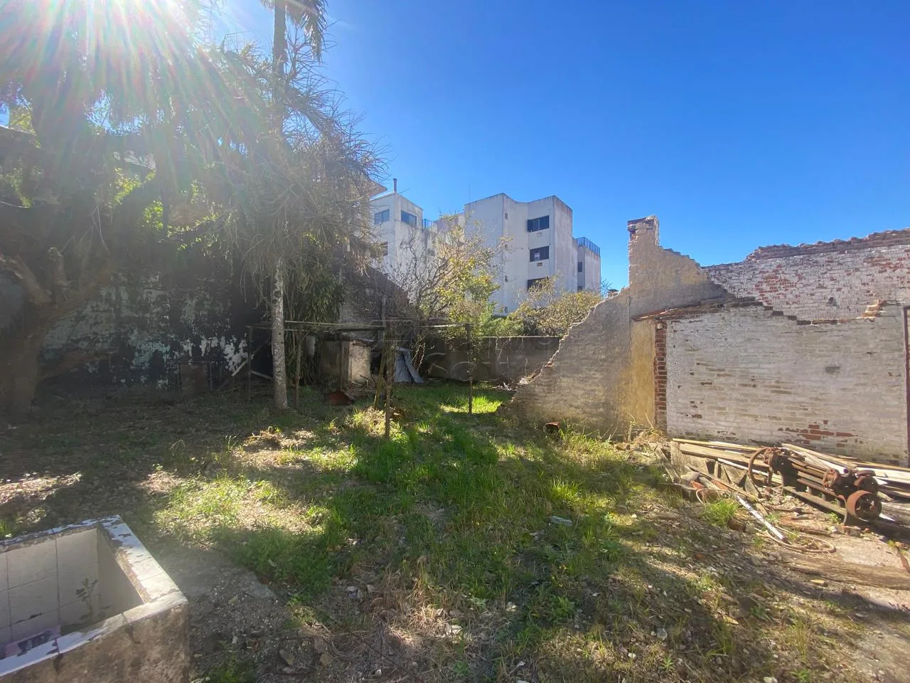 Comprar Terreno / Padr&atilde;o em Pelotas R$ 550.000,00 - Foto 2