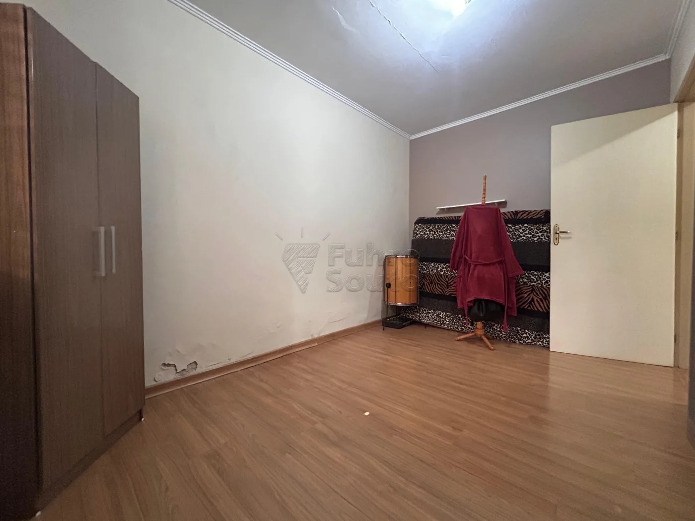 Comprar Casa / Padr&atilde;o em Pelotas R$ 430.000,00 - Foto 15