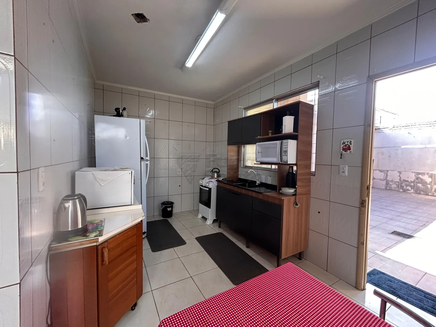 Comprar Casa / Padr&atilde;o em Pelotas R$ 430.000,00 - Foto 9