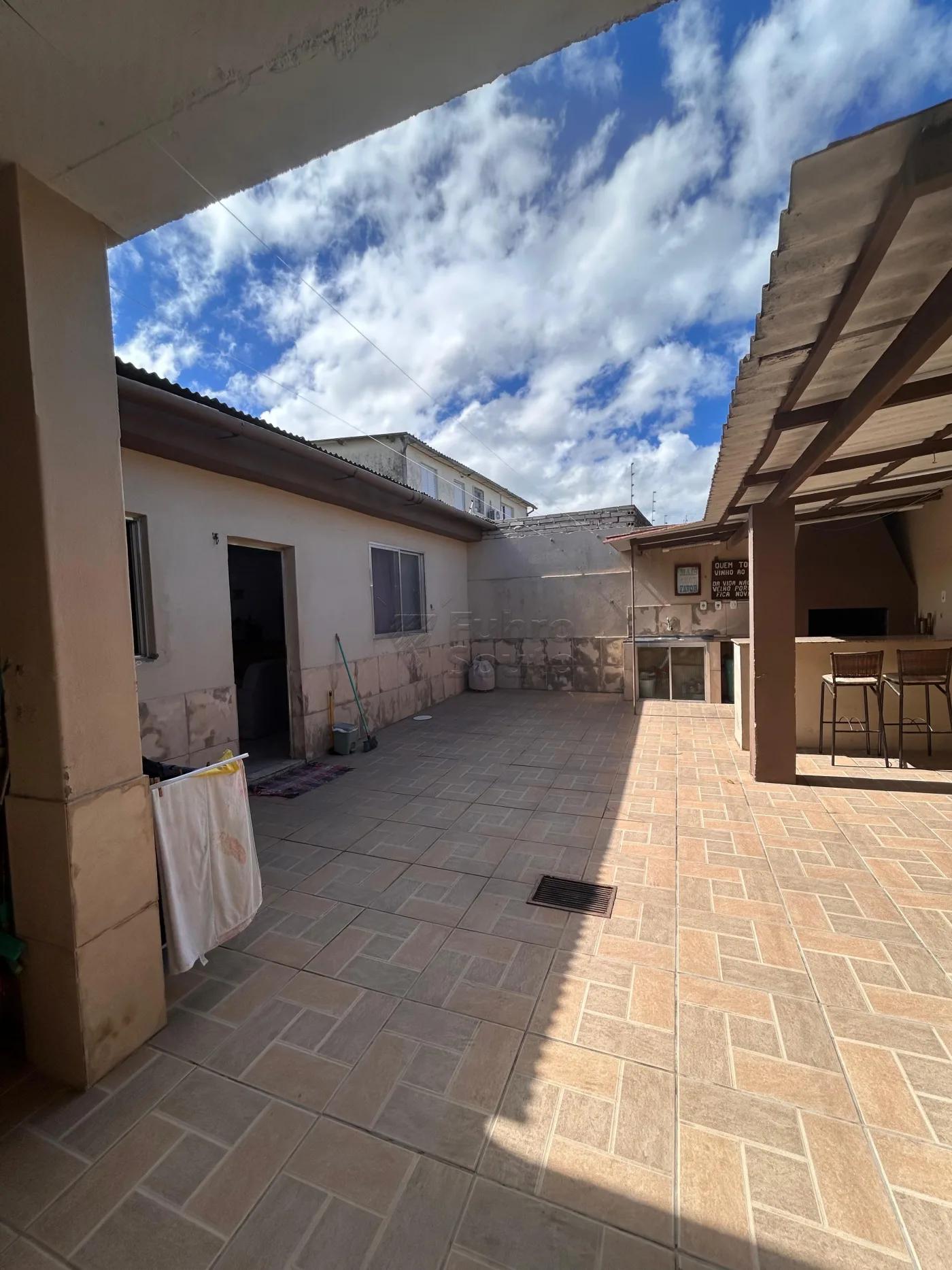 Comprar Casa / Padr&atilde;o em Pelotas R$ 430.000,00 - Foto 23