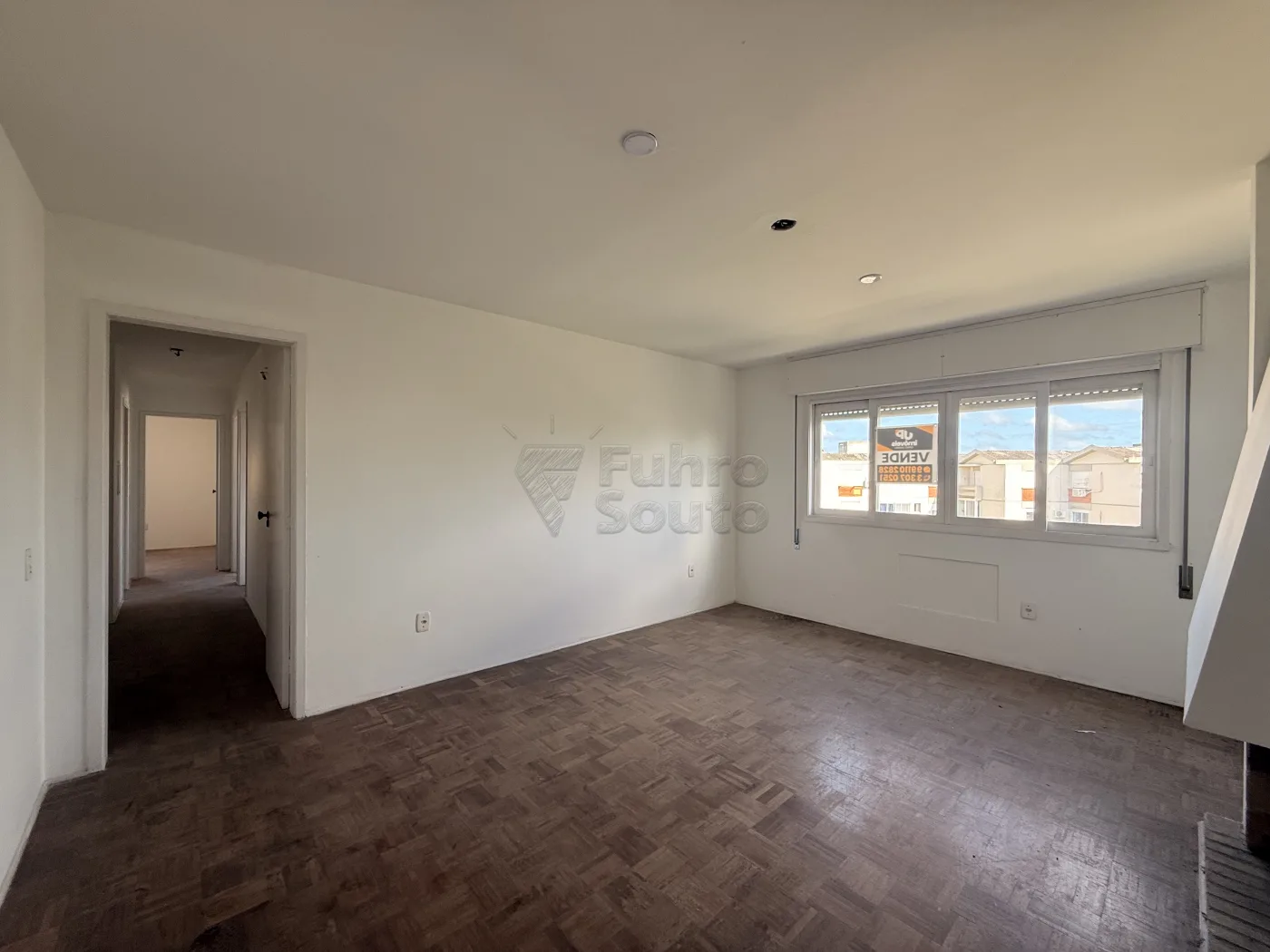 Comprar Apartamento / Padr&atilde;o em Pelotas R$ 360.000,00 - Foto 3