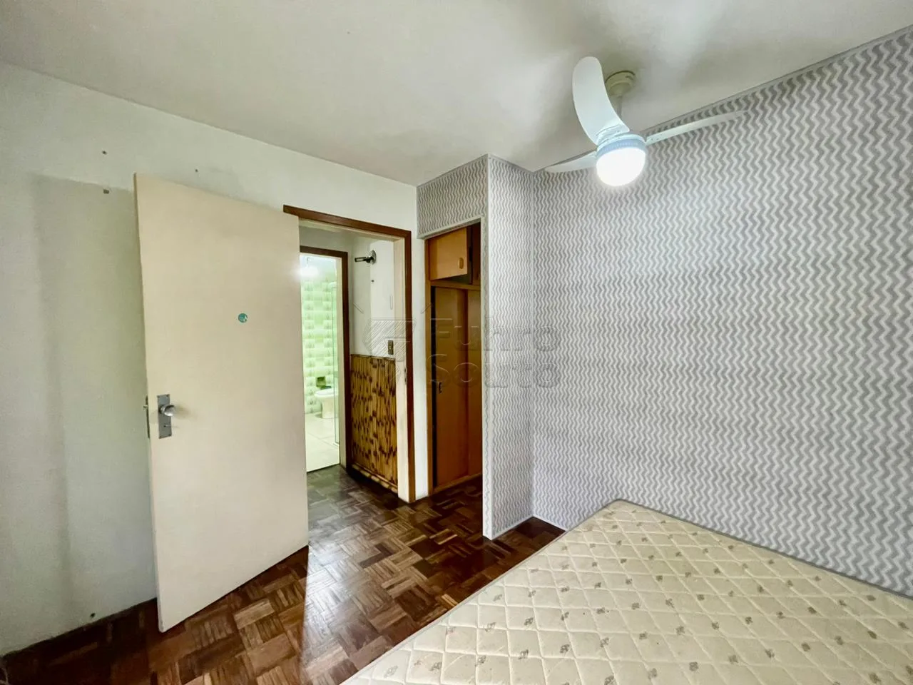 Comprar Apartamento / Fora de Condom&iacute;nio em Pelotas R$ 220.000,00 - Foto 5