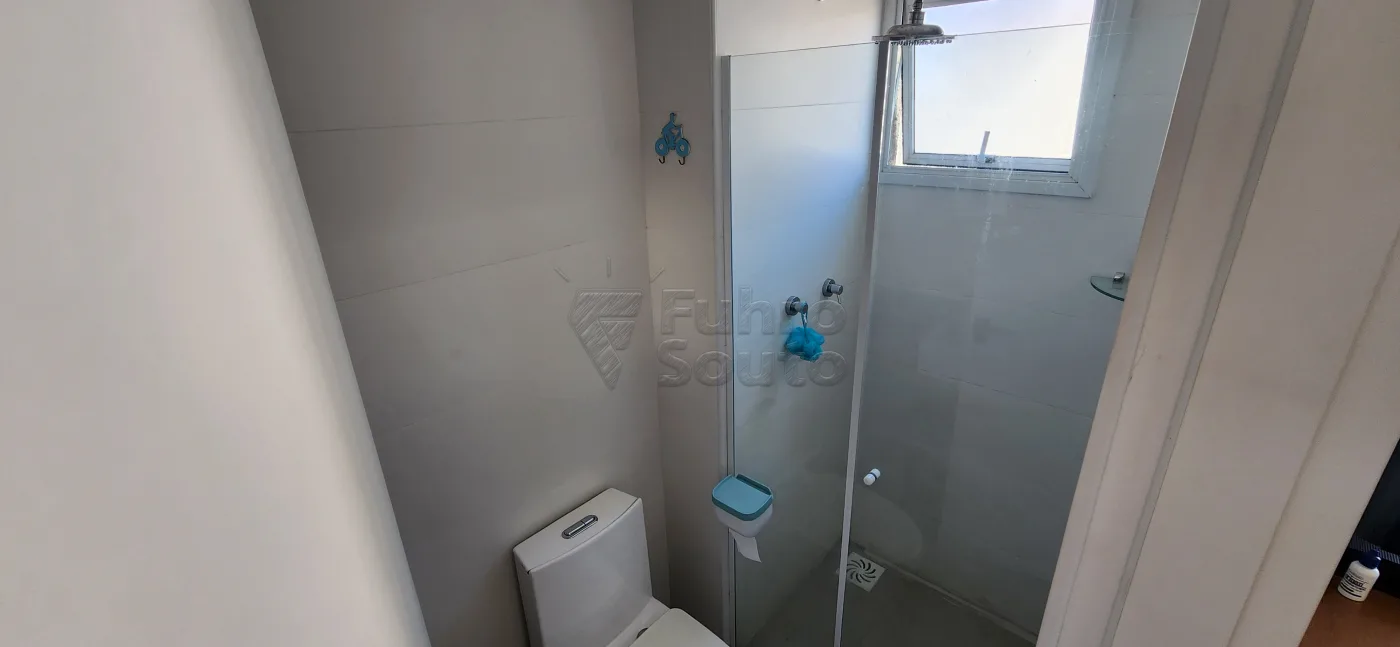 Comprar Apartamento / Padr&atilde;o em Pelotas R$ 400.000,00 - Foto 7