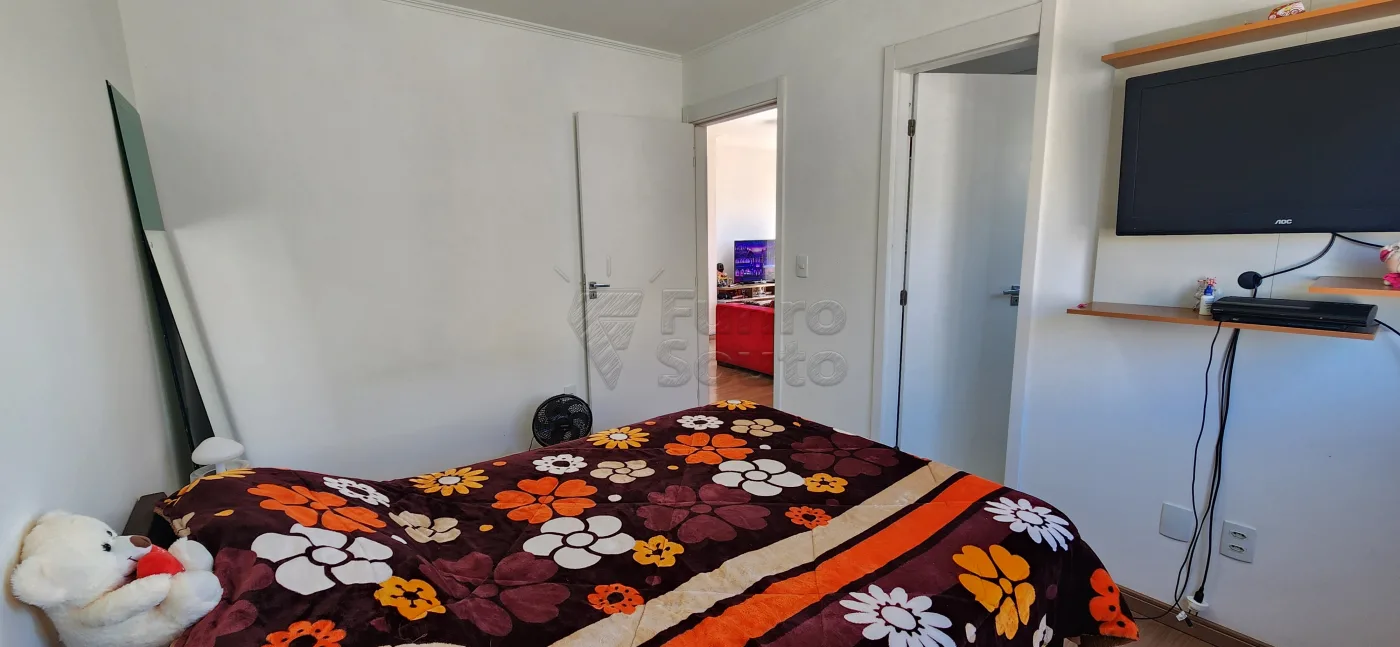 Comprar Apartamento / Padr&atilde;o em Pelotas R$ 400.000,00 - Foto 5