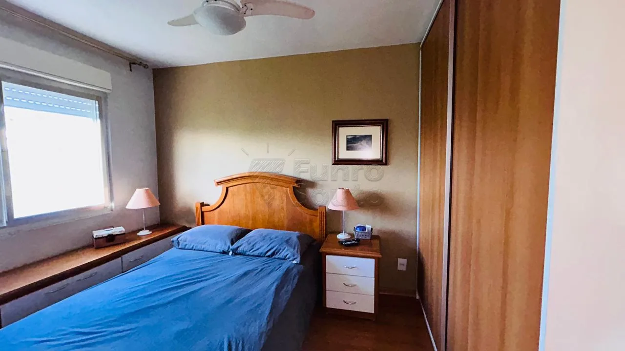 Comprar Apartamento / Padr&atilde;o em Pelotas R$ 250.000,00 - Foto 7