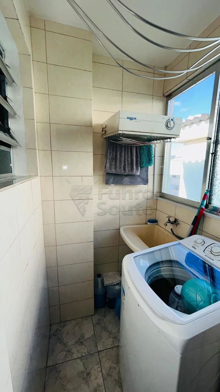 Comprar Apartamento / Padr&atilde;o em Pelotas R$ 250.000,00 - Foto 10