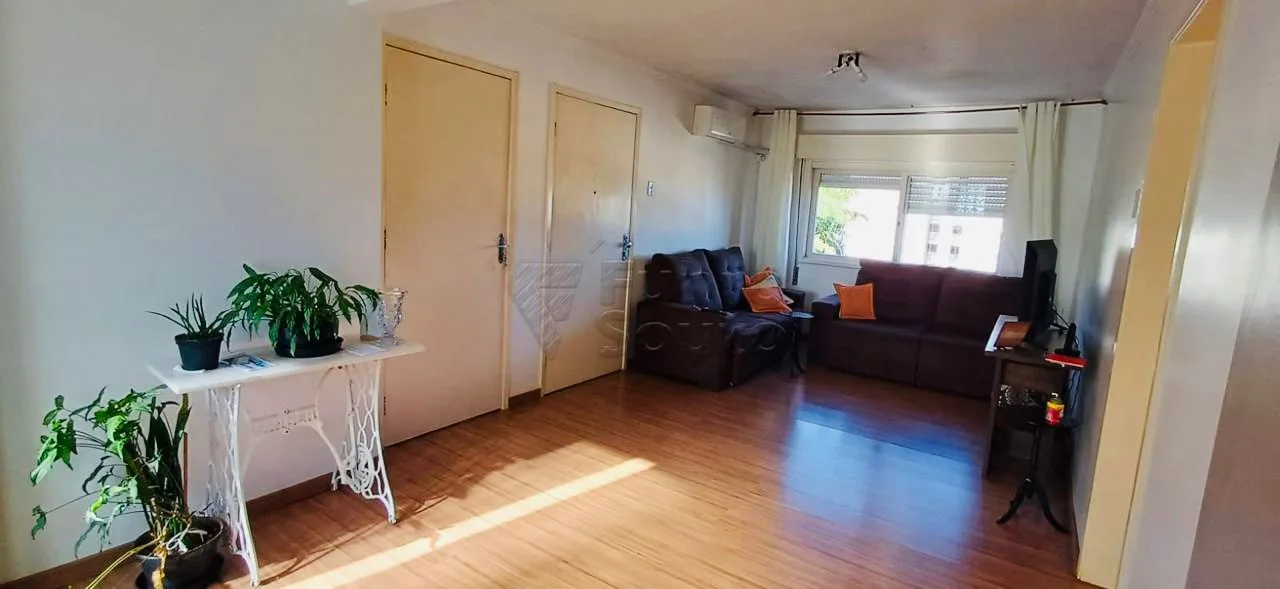 Comprar Apartamento / Padr&atilde;o em Pelotas R$ 270.000,00 - Foto 2