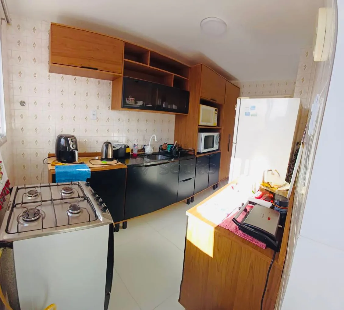 Comprar Apartamento / Padr&atilde;o em Pelotas R$ 270.000,00 - Foto 3