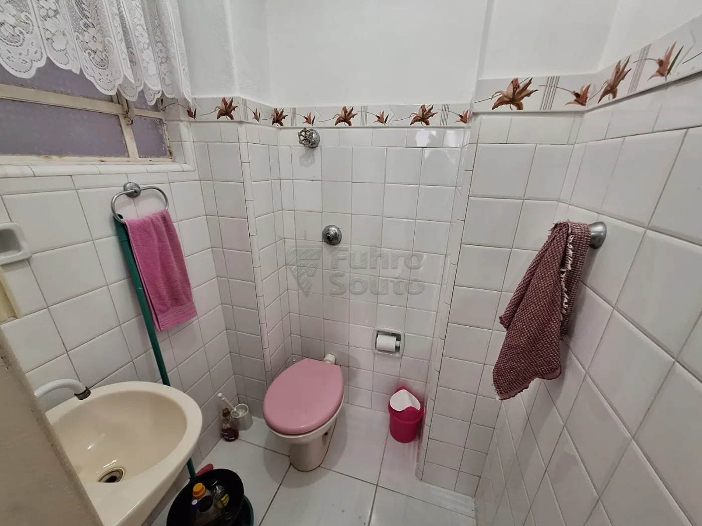 Comprar Apartamento / Padr&atilde;o em Pelotas R$ 230.000,00 - Foto 6