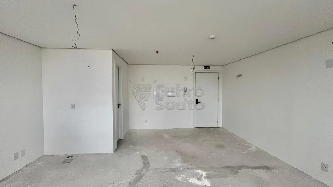 Comprar Comercial / Sala em Condom&iacute;nio em Pelotas R$ 420.000,00 - Foto 3