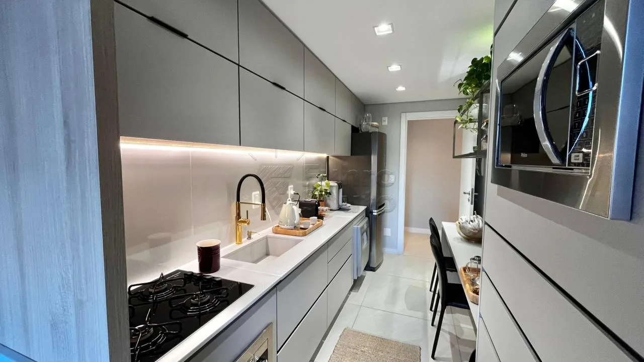 Comprar Apartamento / Padr&atilde;o em Pelotas R$ 1.150.000,00 - Foto 5