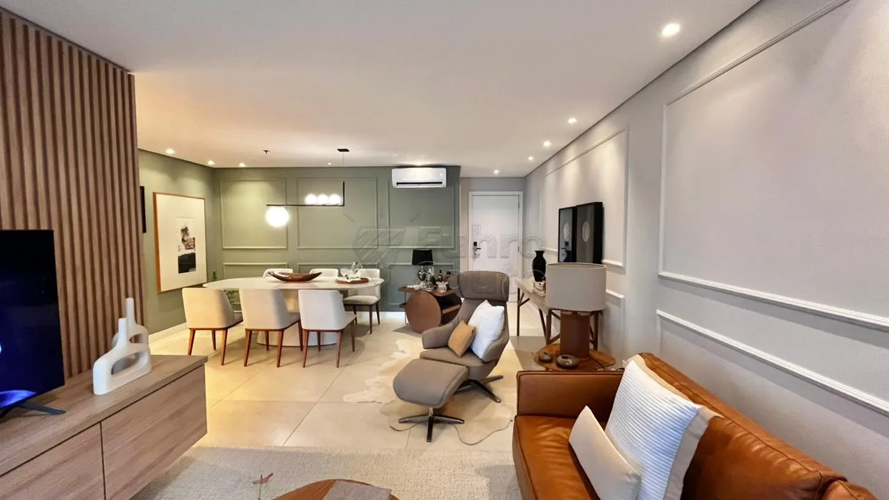 Comprar Apartamento / Padr&atilde;o em Pelotas R$ 1.150.000,00 - Foto 2