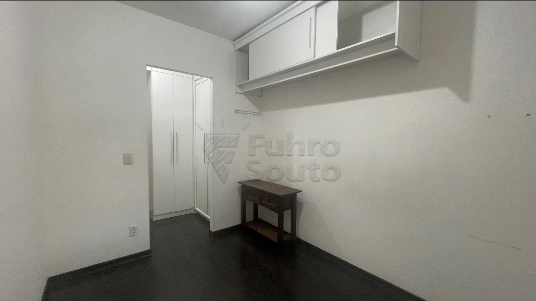 Comprar Casa / Condom&iacute;nio em Pelotas R$ 350.000,00 - Foto 6