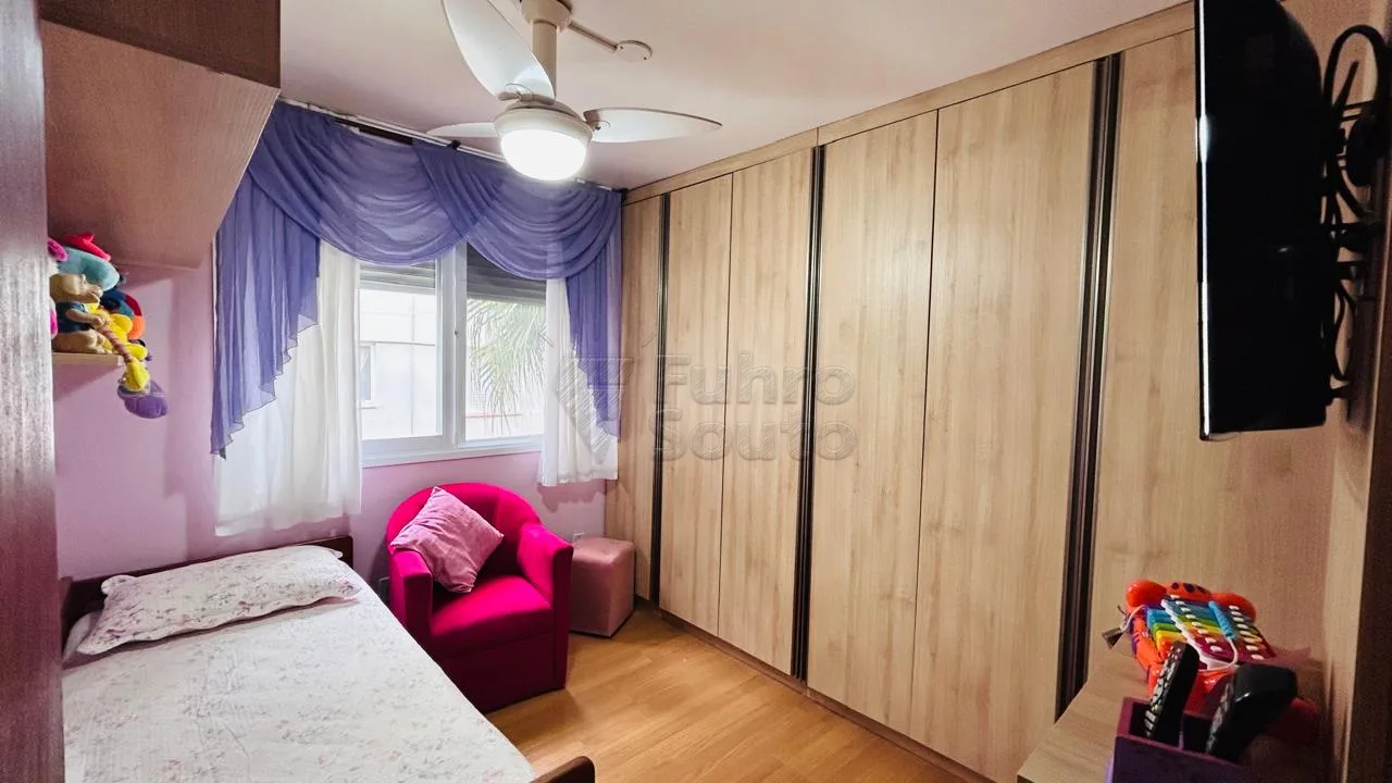 Comprar Apartamento / Padr&atilde;o em Pelotas R$ 250.000,00 - Foto 7