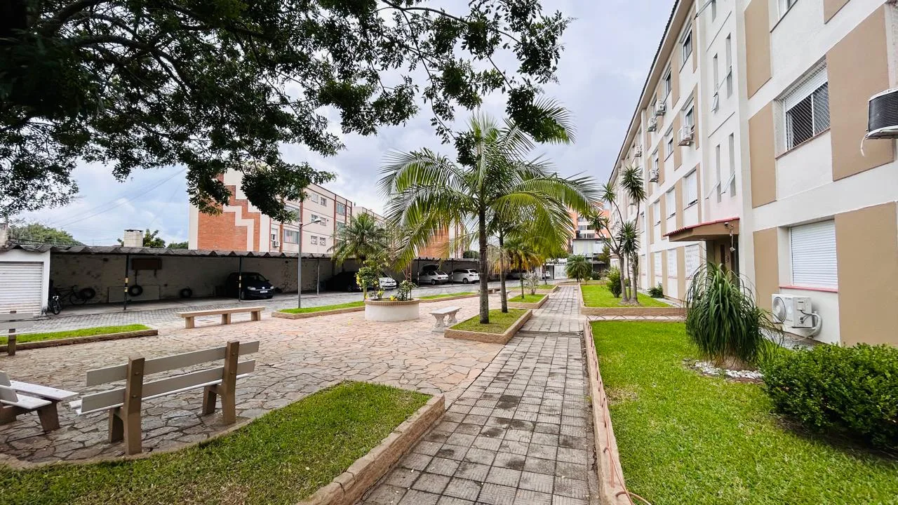 Comprar Apartamento / Padr&atilde;o em Pelotas R$ 250.000,00 - Foto 11