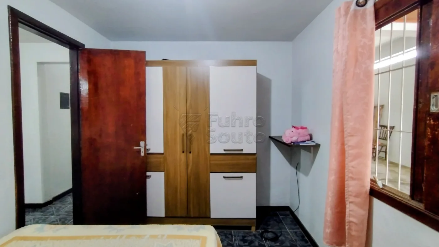 Comprar Casa / Padr&atilde;o em Pelotas R$ 720.000,00 - Foto 5