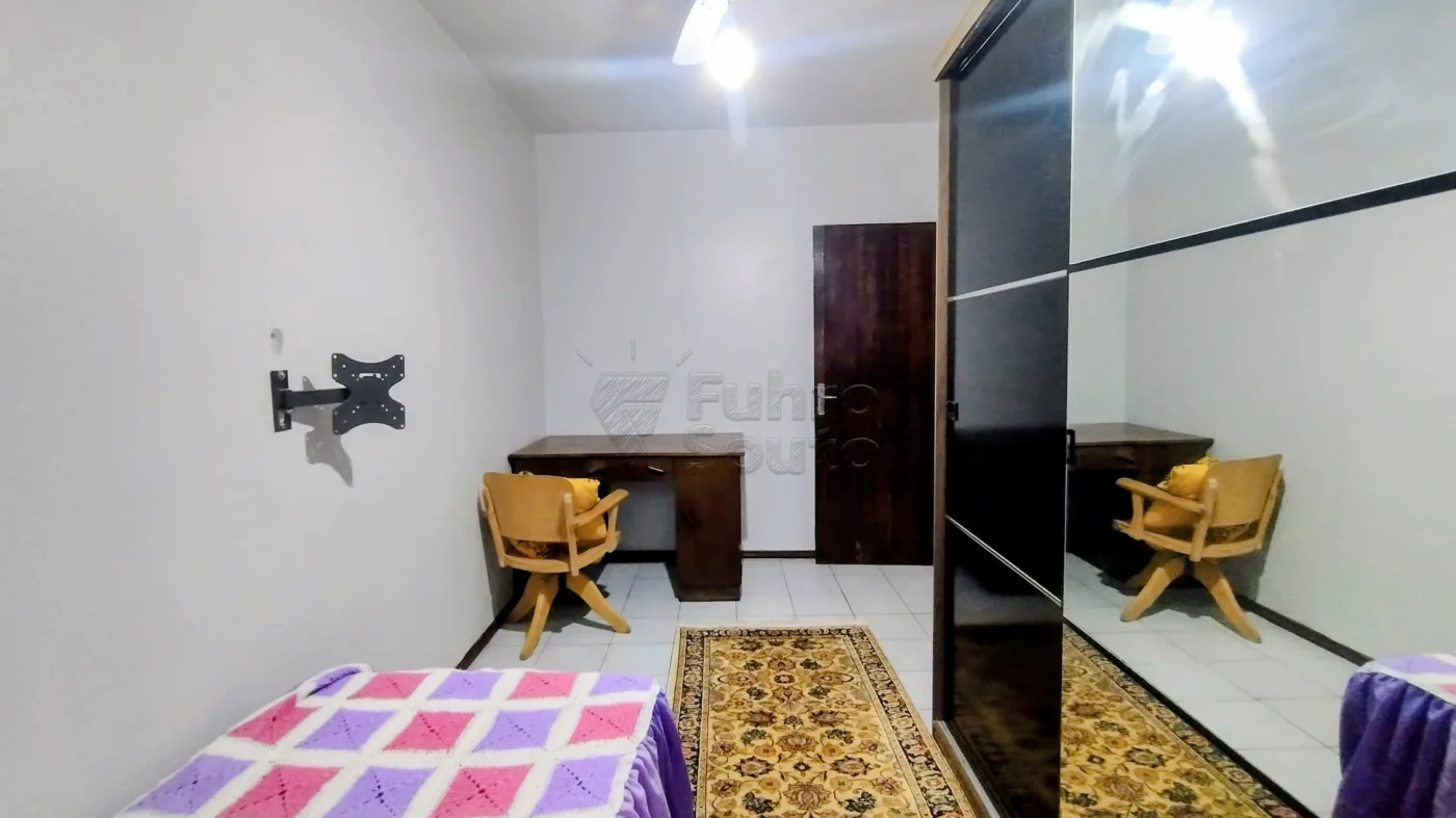 Comprar Casa / Padr&atilde;o em Pelotas R$ 720.000,00 - Foto 8