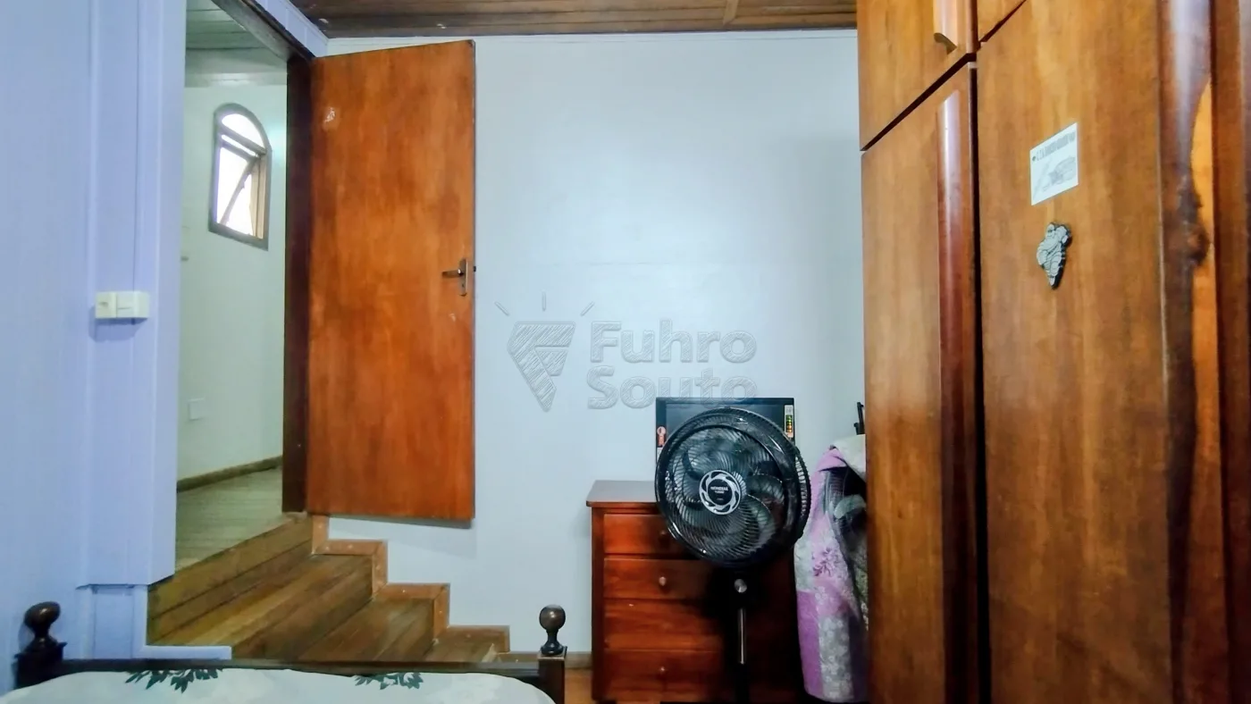 Comprar Casa / Padr&atilde;o em Pelotas R$ 720.000,00 - Foto 11