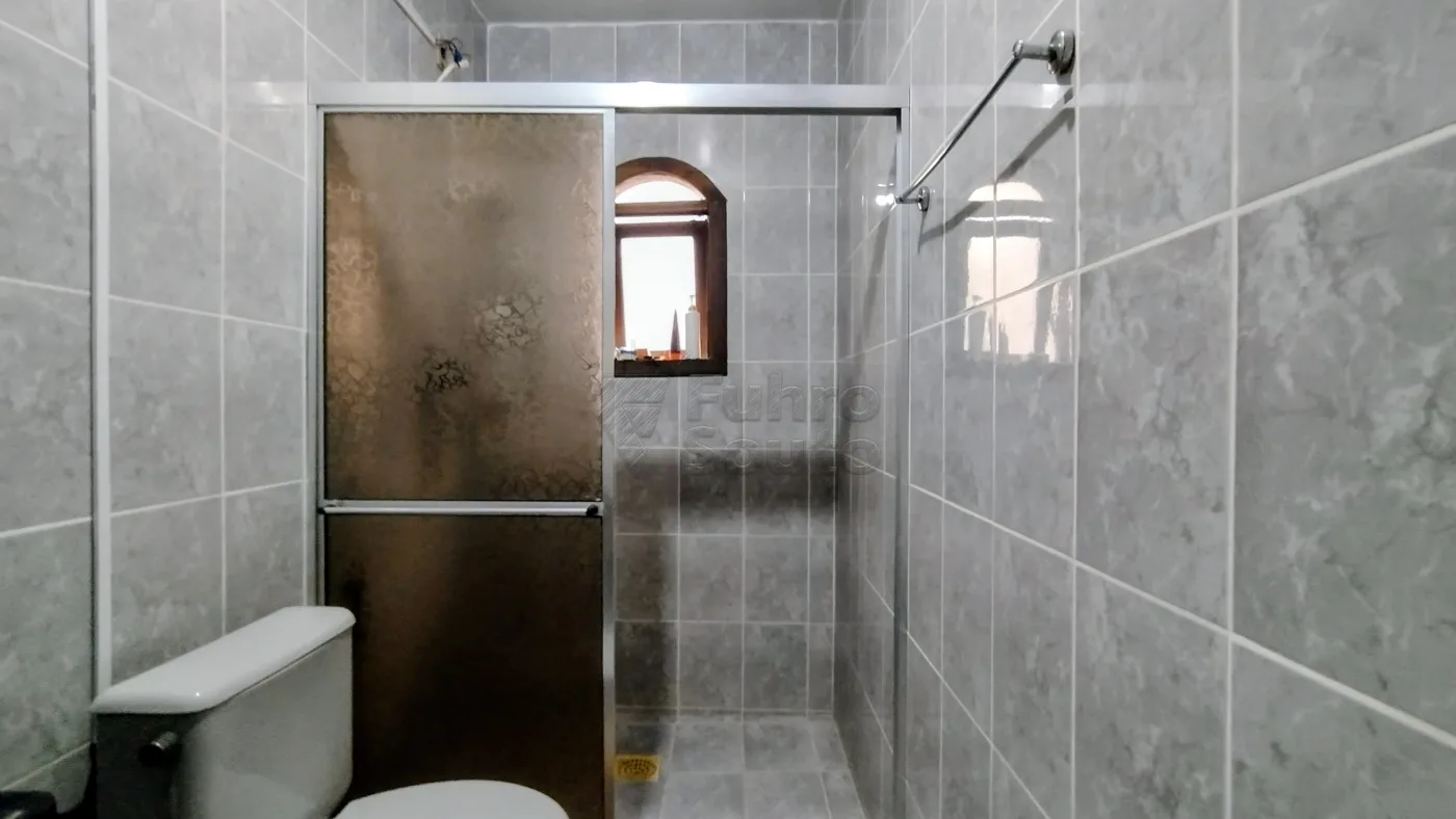 Comprar Casa / Padr&atilde;o em Pelotas R$ 720.000,00 - Foto 13