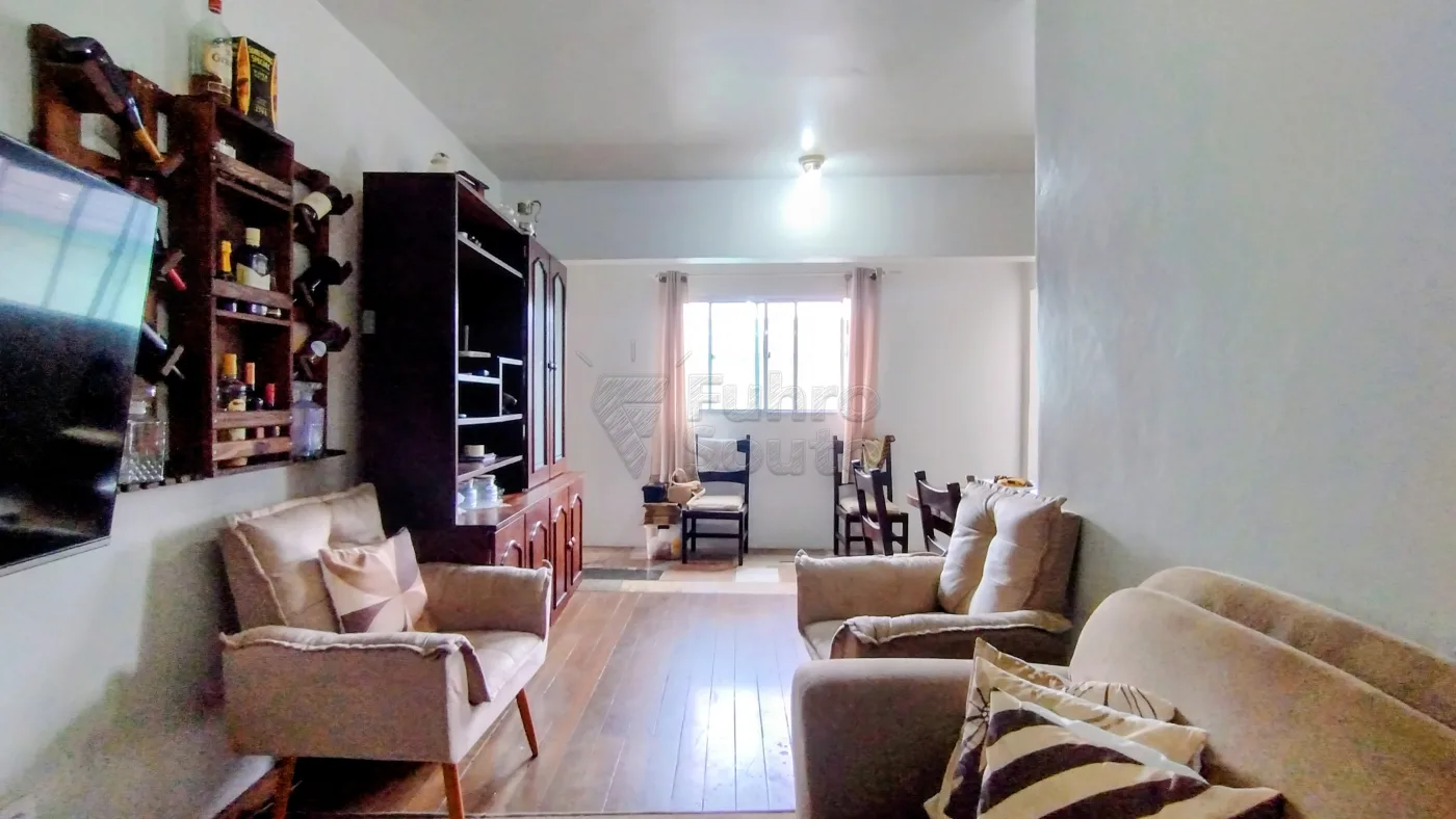 Comprar Casa / Padr&atilde;o em Pelotas R$ 720.000,00 - Foto 17