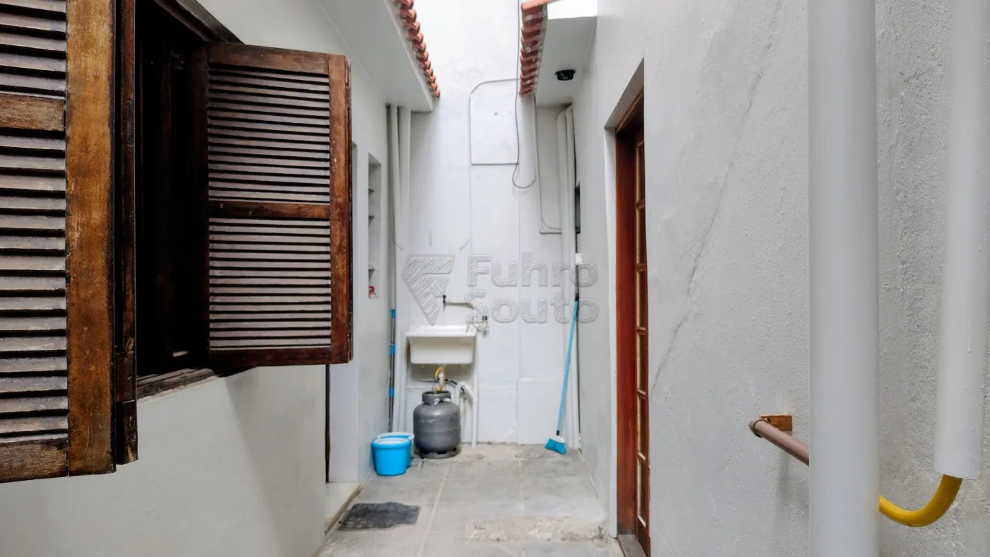 Comprar Casa / Padr&atilde;o em Pelotas R$ 720.000,00 - Foto 28