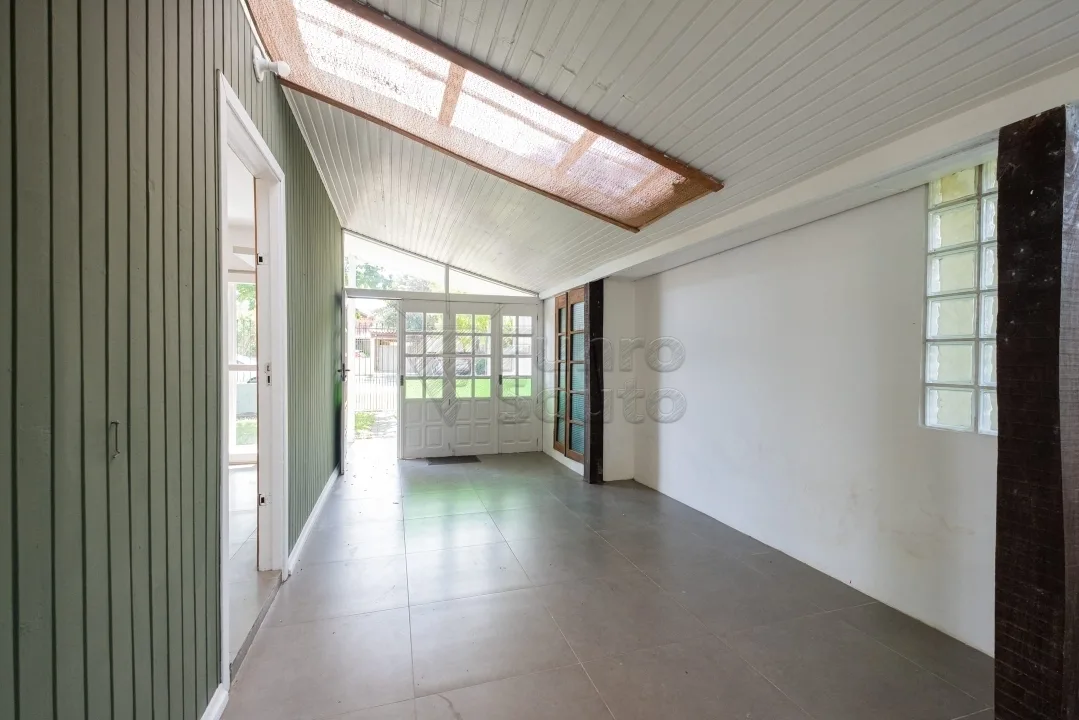 Comprar Casa / Padr&atilde;o em Pelotas R$ 385.000,00 - Foto 13