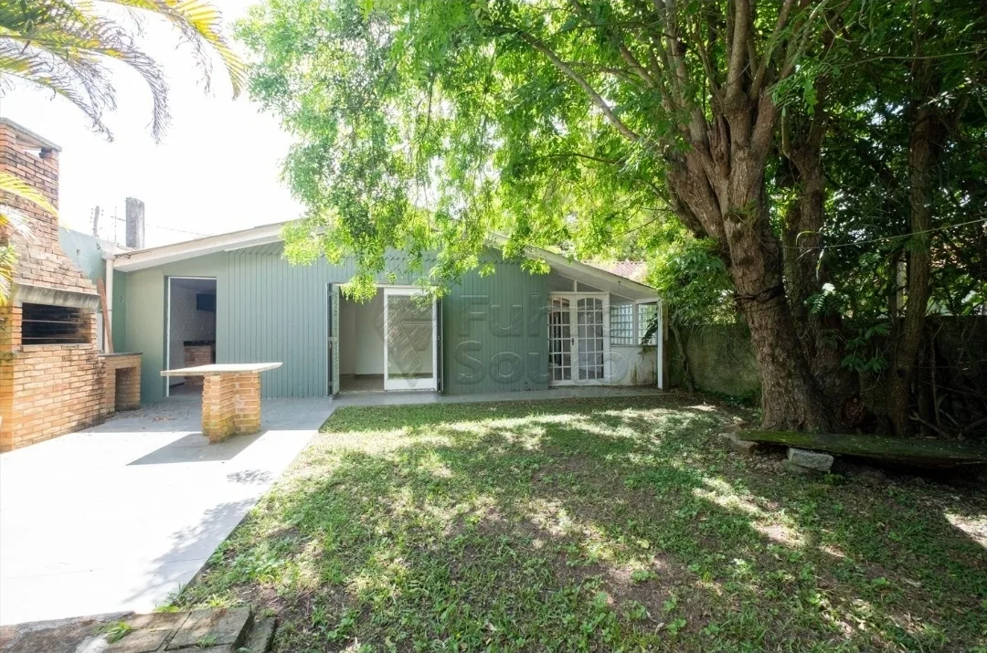 Comprar Casa / Padr&atilde;o em Pelotas R$ 385.000,00 - Foto 18