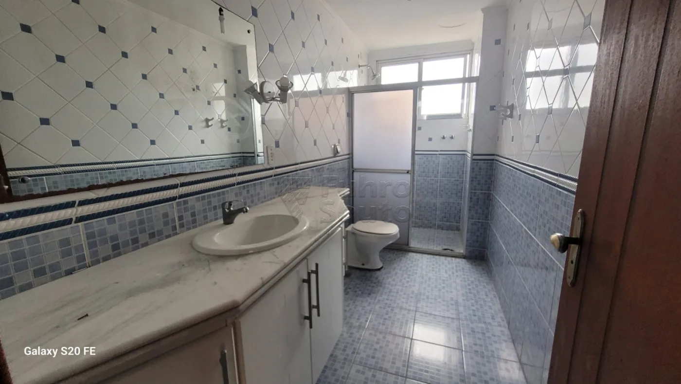 Comprar Apartamento / Padr&atilde;o em Pelotas R$ 590.000,00 - Foto 7