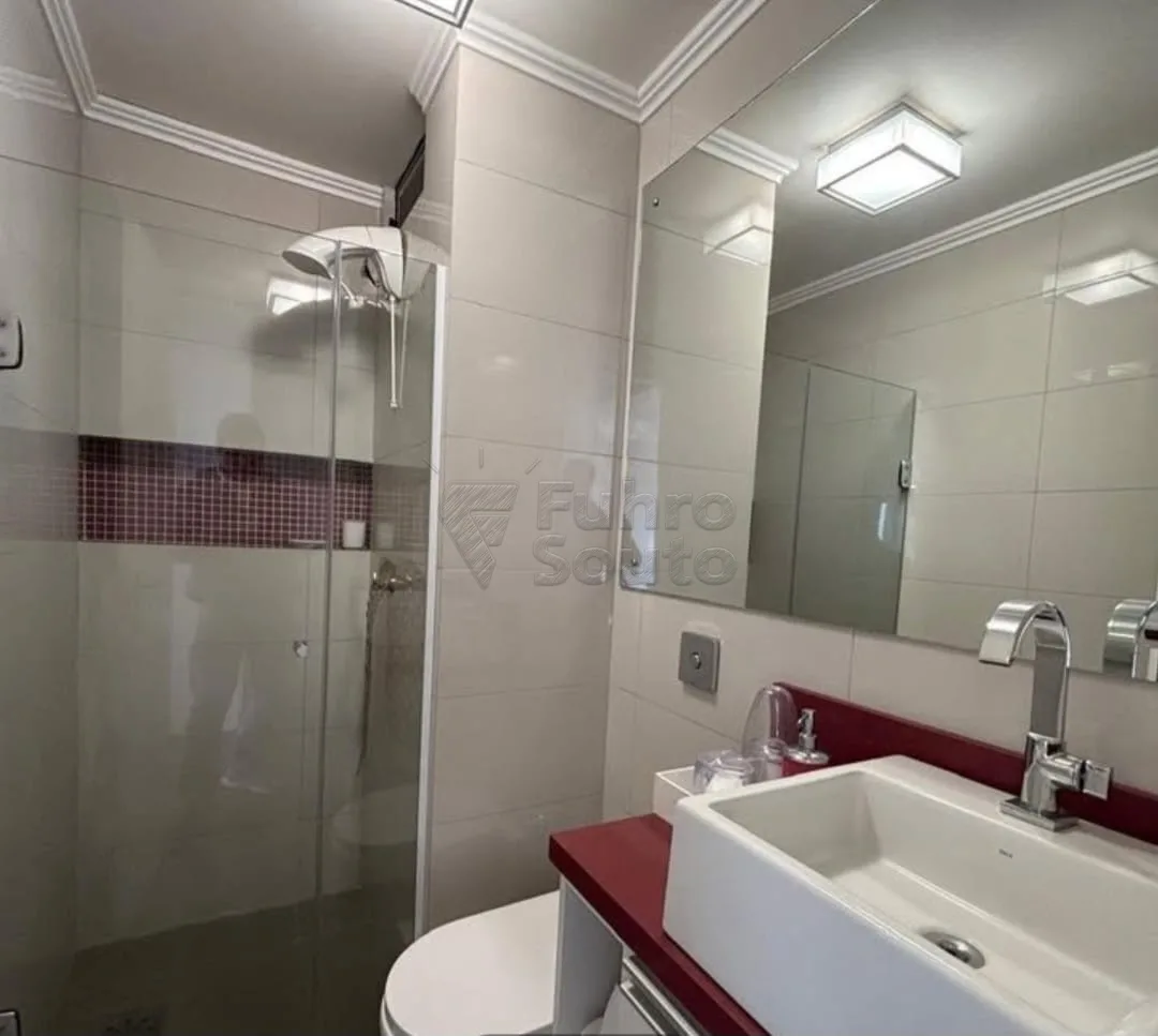 Comprar Apartamento / Padr&atilde;o em Pelotas R$ 350.000,00 - Foto 6