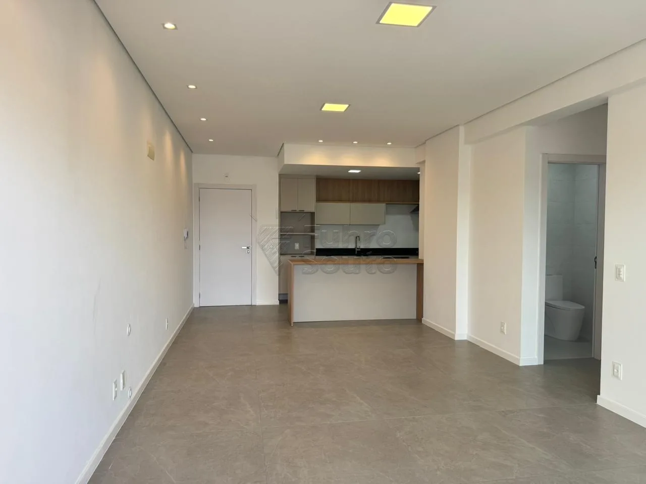 Comprar Apartamento / Padr&atilde;o em Pelotas R$ 1.490.000,00 - Foto 1