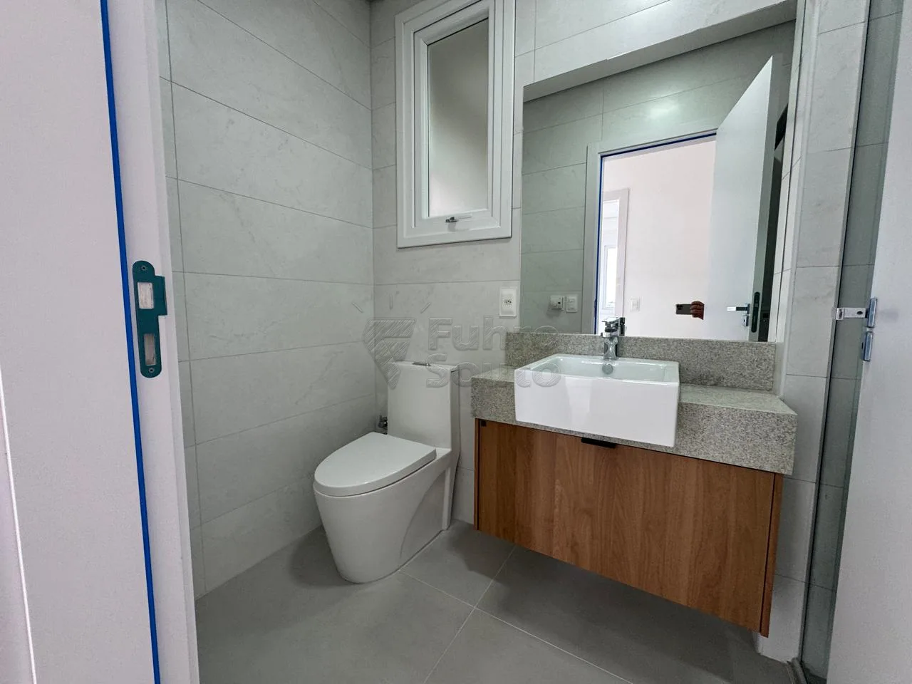 Comprar Apartamento / Padr&atilde;o em Pelotas R$ 1.200.000,00 - Foto 9